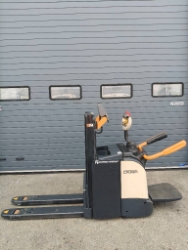 Crown DT 3040 lavansiirtovaunu
