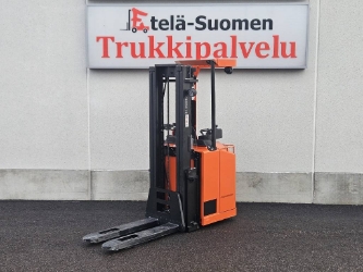 Toyota BT SSE160 ajettava pinoamisvaunu