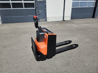 Toyota LWE 200 sähkölavansiirtotrukki