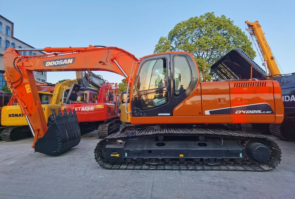 Doosan DX225LC-9C