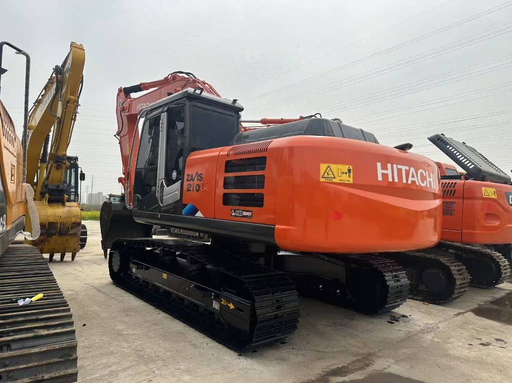 Hitachi ZX 210