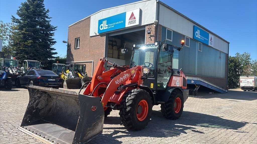 Chargeuse sur pneus Kubota R070 — occasion 2023, 1 075 h