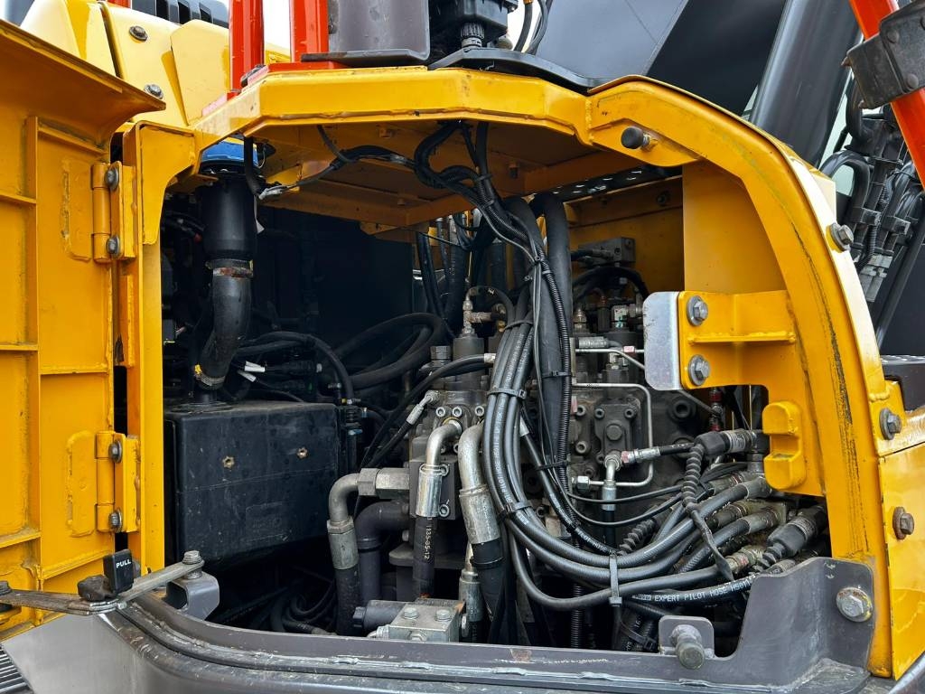 Volvo ECR 235 E / MYYTY , SOLD kuva 13