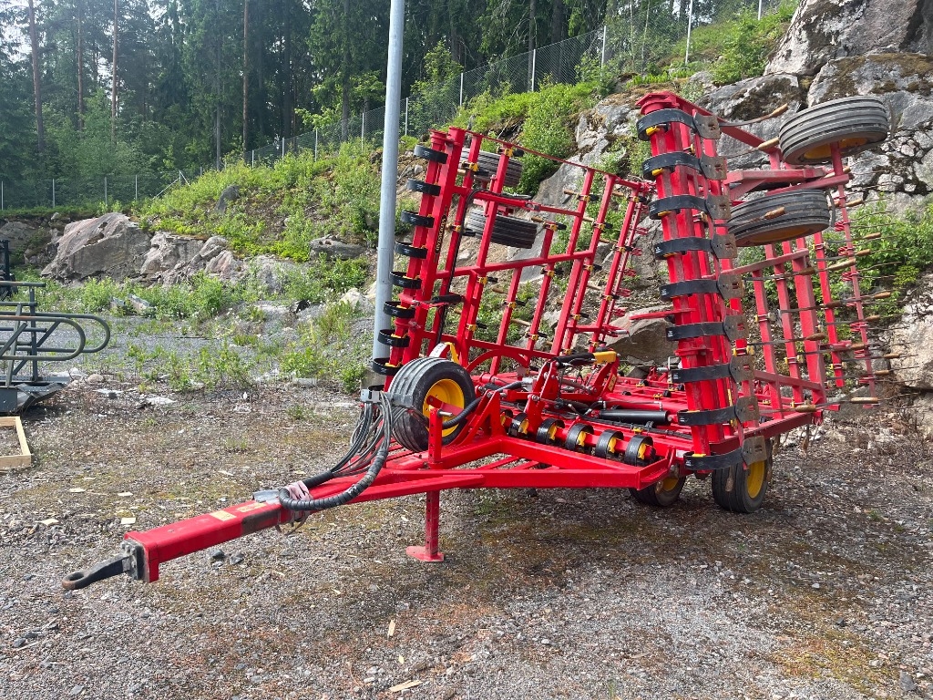 Väderstad Ferox700 äes
