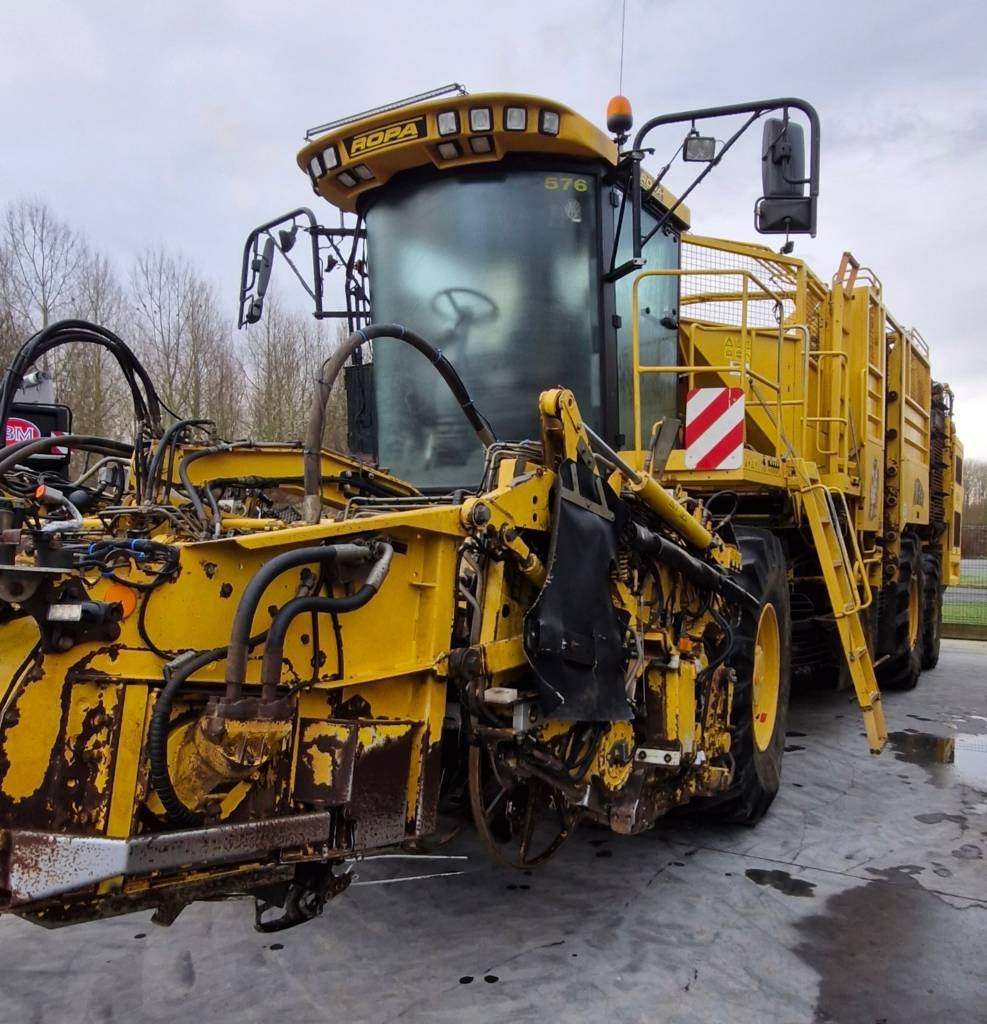 Ropa E-T V8-3