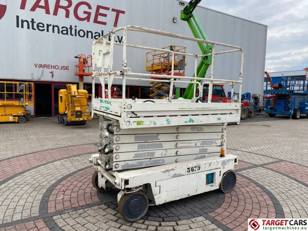 Iteco IT12122 Electric Scissor Work Lift 1390cm DEFECT