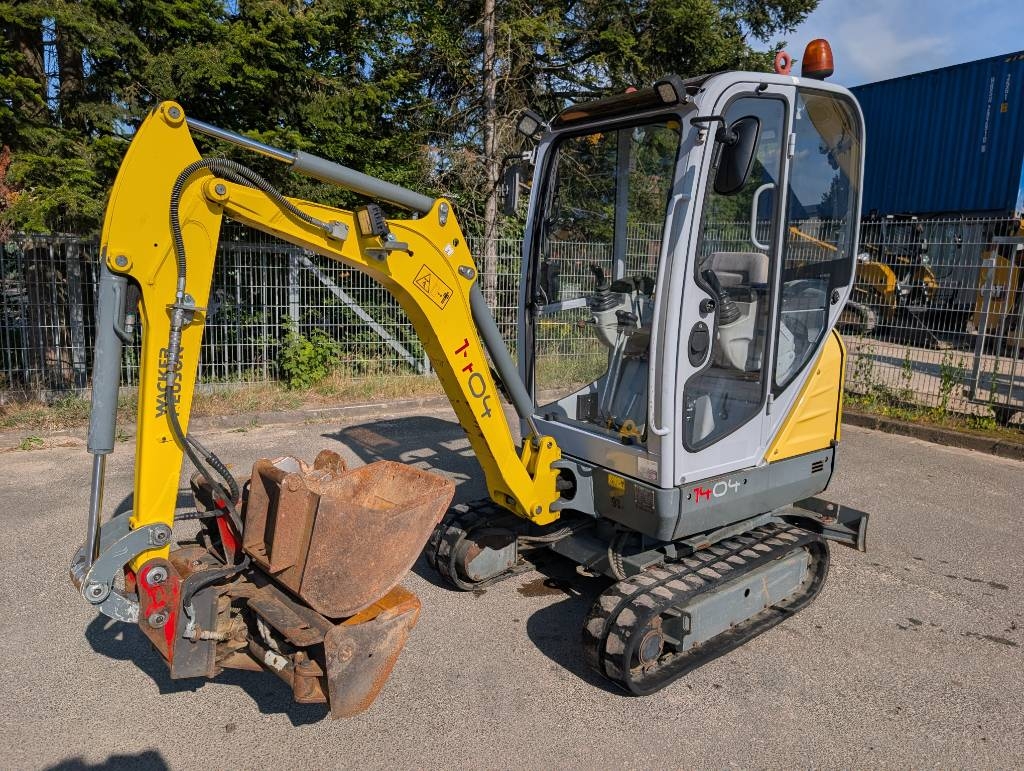 Mini-pelle Wacker Neuson 1404 — occasion 2016, 2 002 h