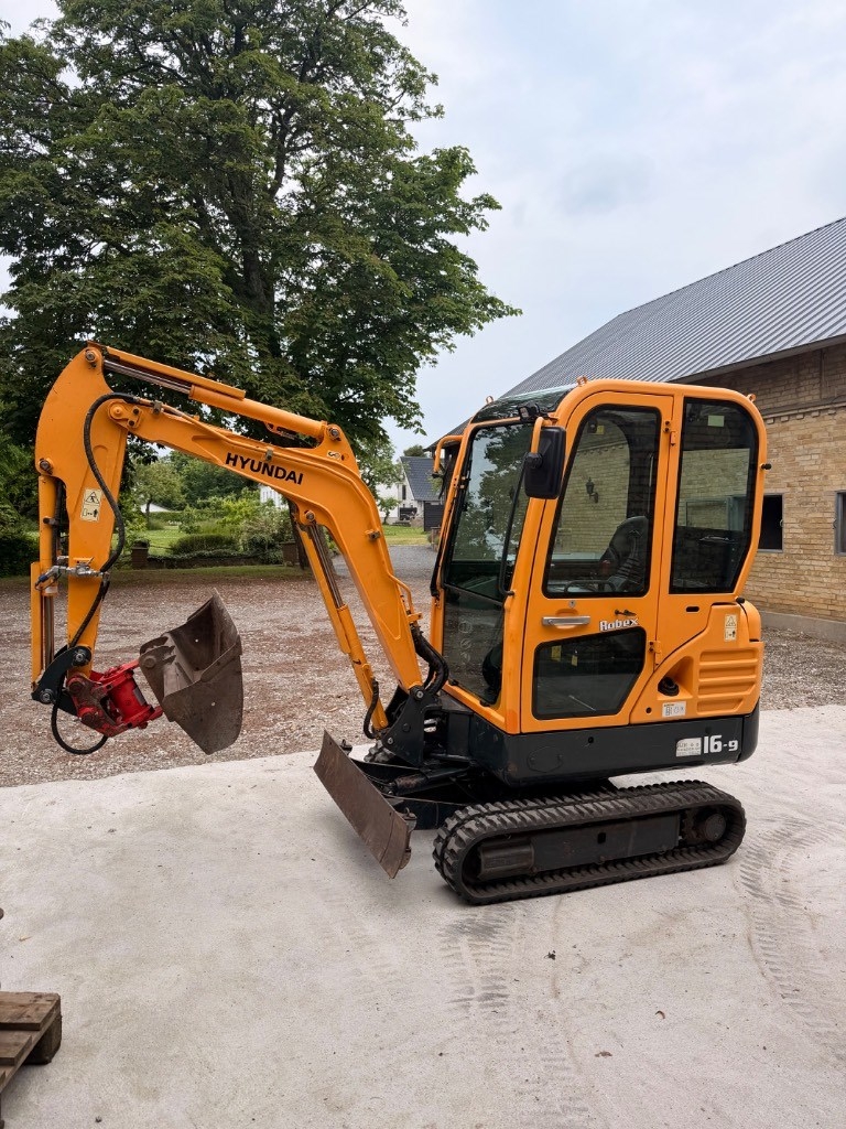 Hyundai Robex 16-9