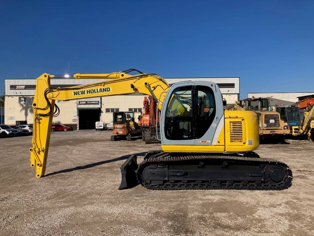 New Holland E 135 SR