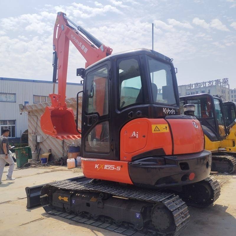 Kubota KX 165