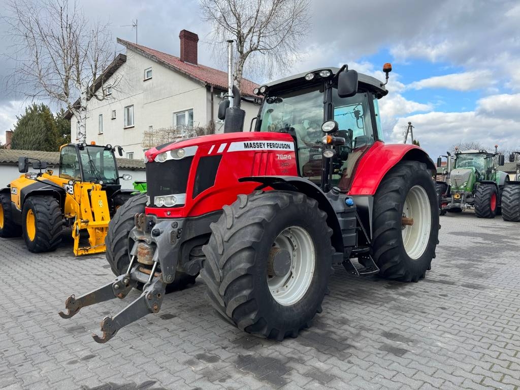 Massey Ferguson 7624 Dyna-6