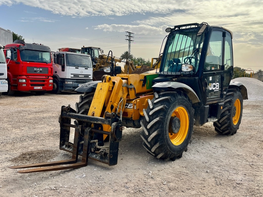 JCB 531-70