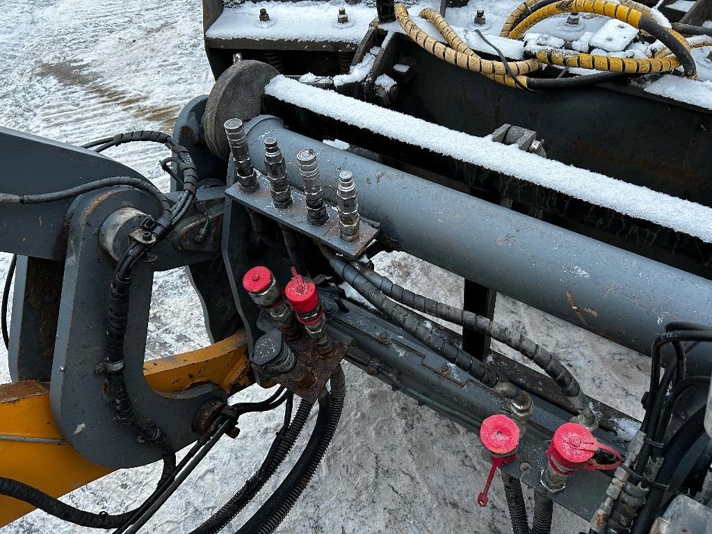 Liebherr 538 Speeder / Aura, kerääväharja, hydepiikit! kuva 13