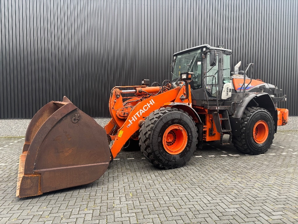 Hitachi ZW250-6