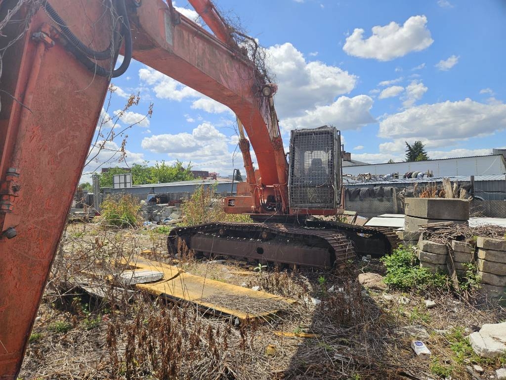 Fiat-Hitachi FH 240 LC-3