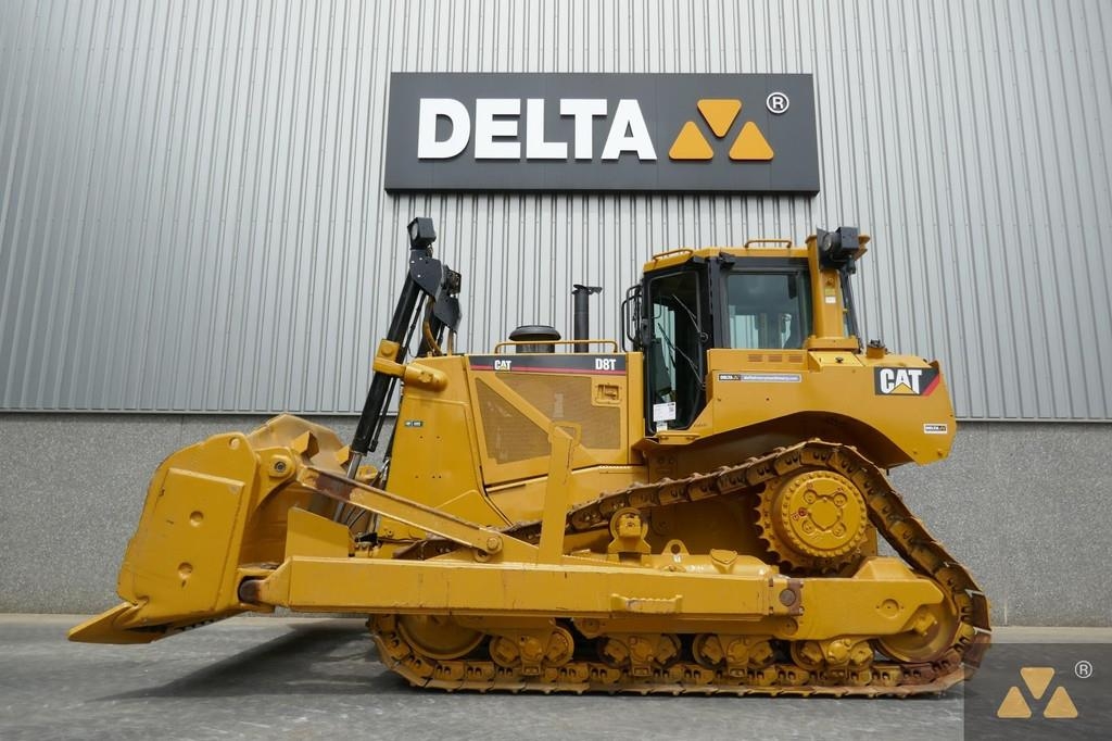 CAT D8T
