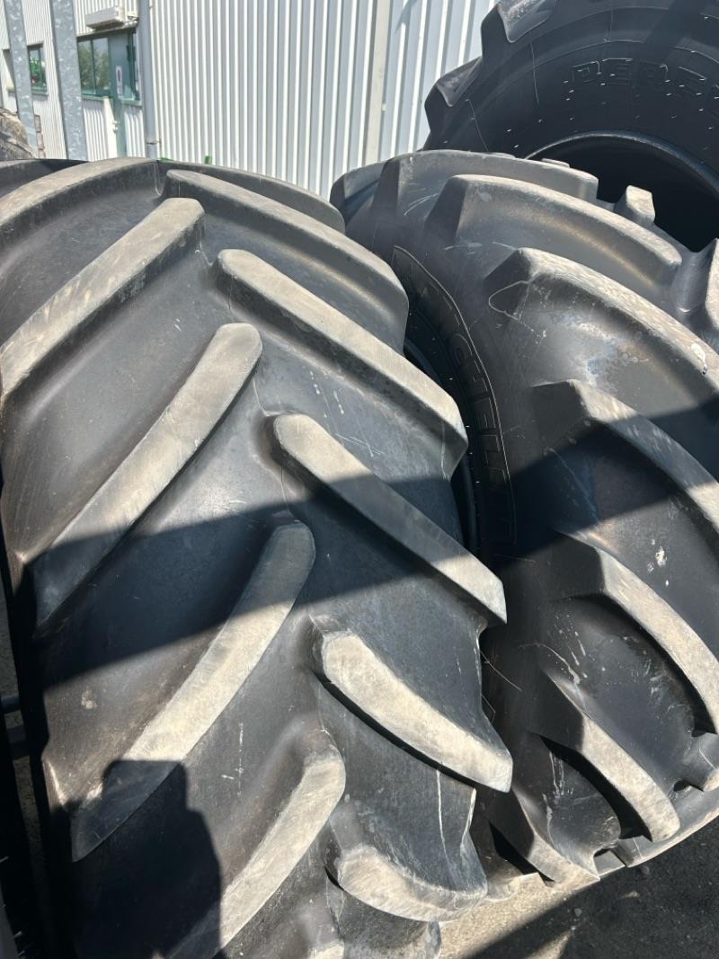 Michelin 540/65R30