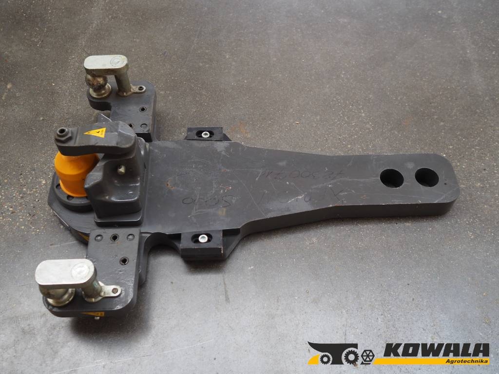 CLAAS Xerion - bumper hitch K80 Rockinger