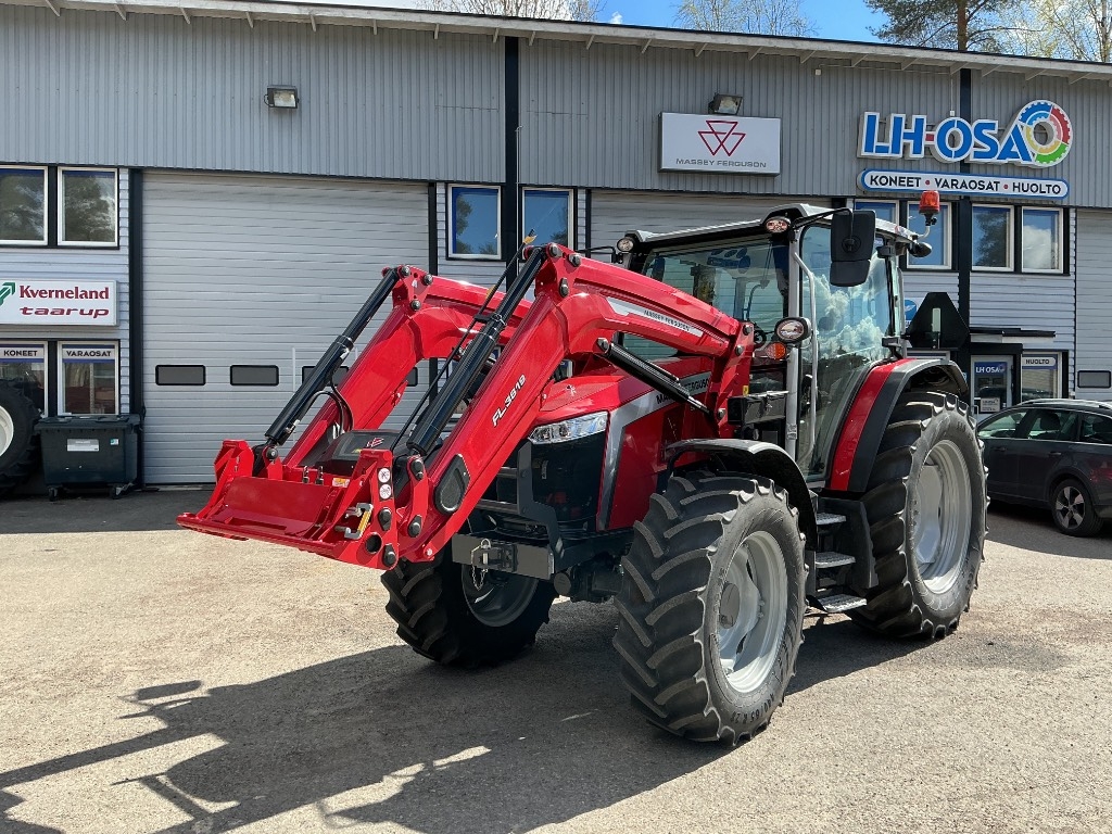 Massey Ferguson 5M 115