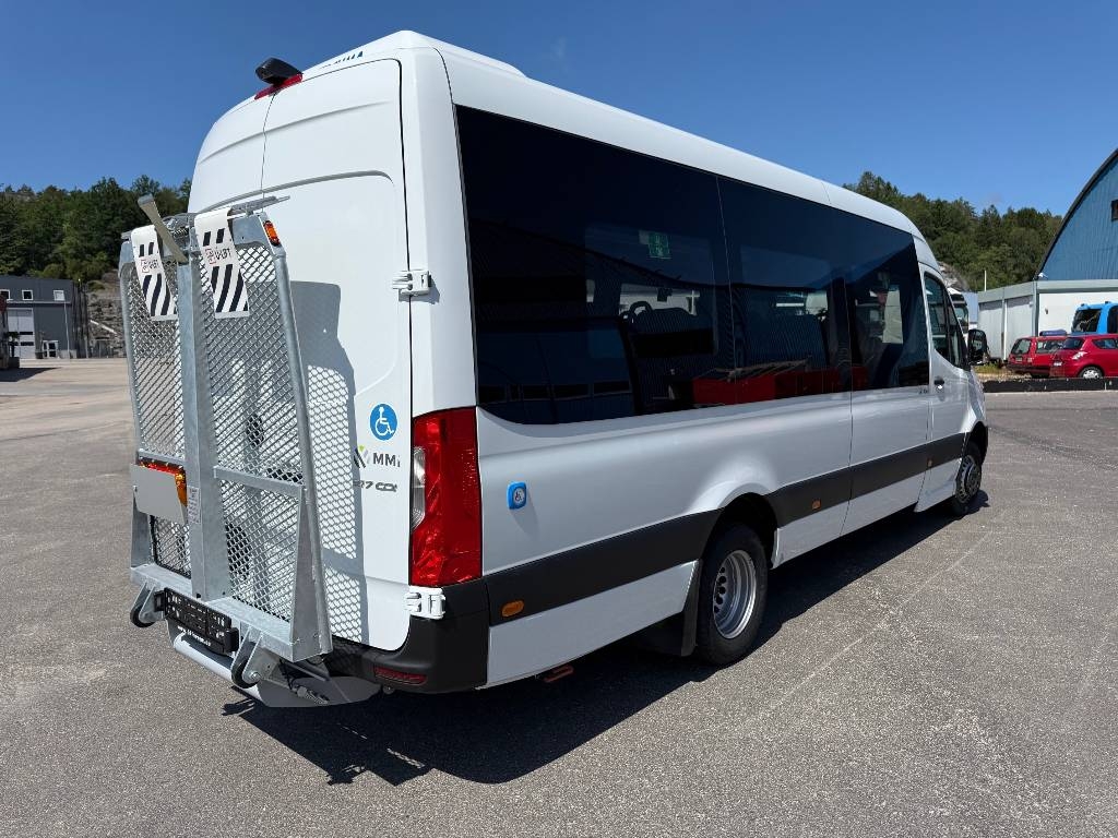 Mercedes-Benz Sprinter 517 buss 19 p Lift