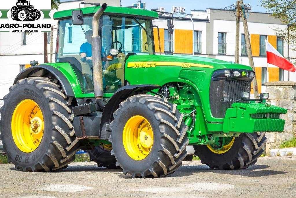 John Deere 8320 - TLS - POWERSHIFT