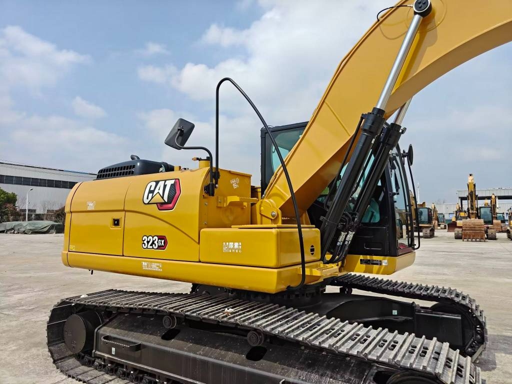CAT 323 gc
