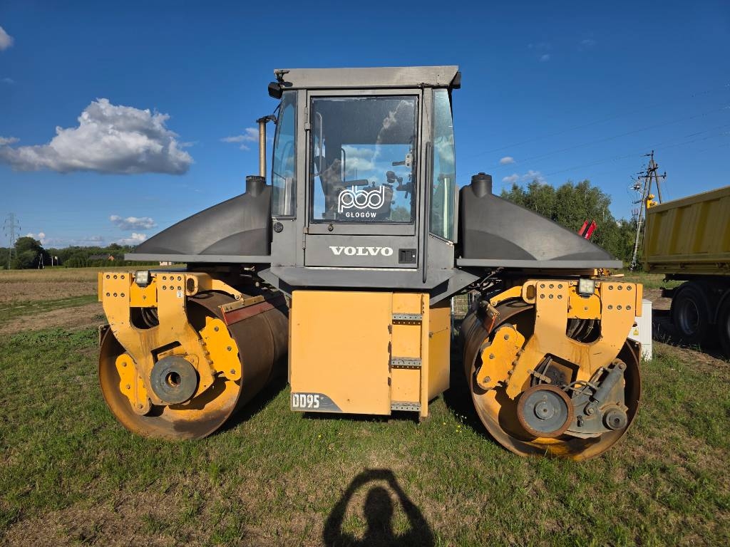 Rouleau tandem Volvo DD 95 — occasion 2009, 8 300 h