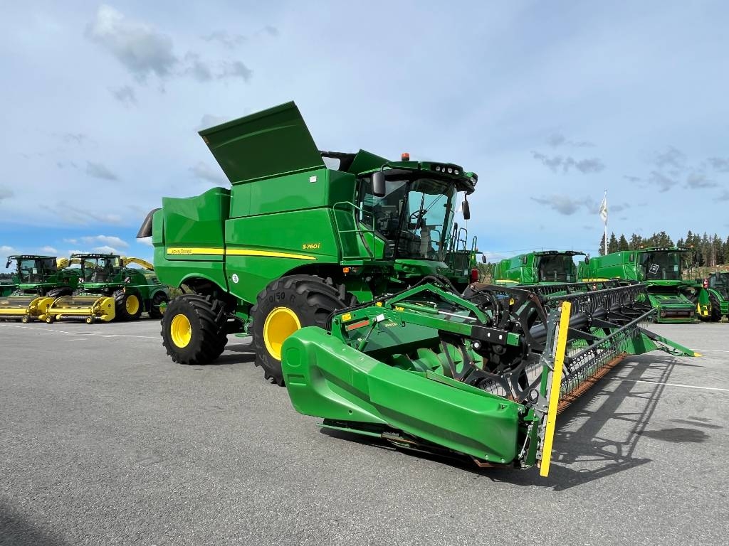 Moissonneuse-batteuse John Deere S760i — occasion 2018, 826 h