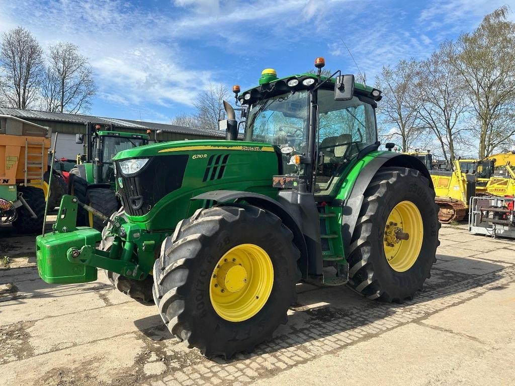 John Deere 6210R Included starFire 3000