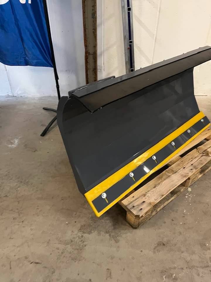 Multione/Avant Snöblad Diagonalt/Hydrauliskt 140 c