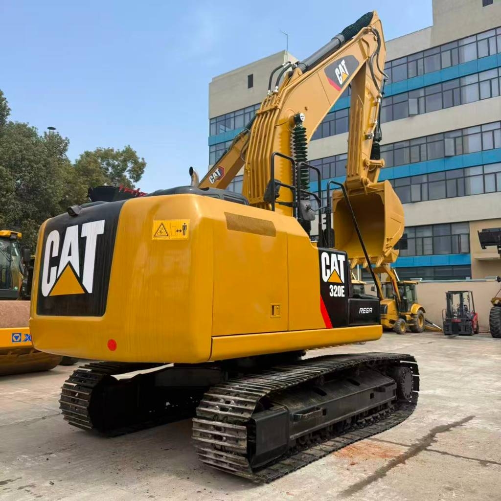 CAT 320E