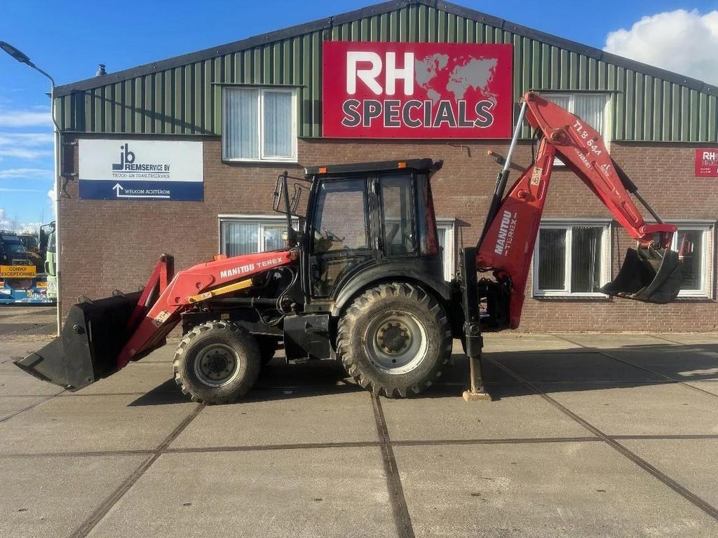 Manitou TEREX TLB844S4 4X4 - 2734 HOURS - 2340 MULTI PURPO