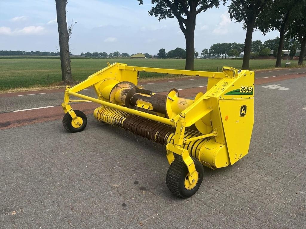 John Deere 630B