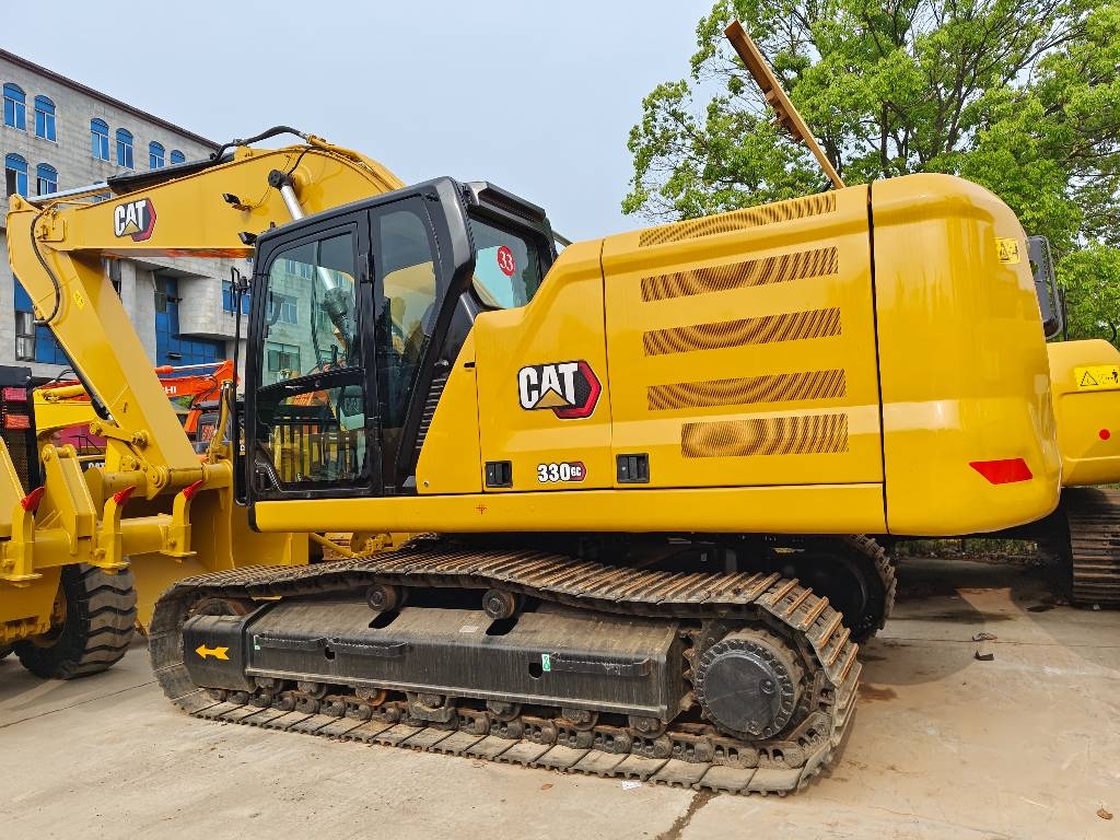CAT 330GC