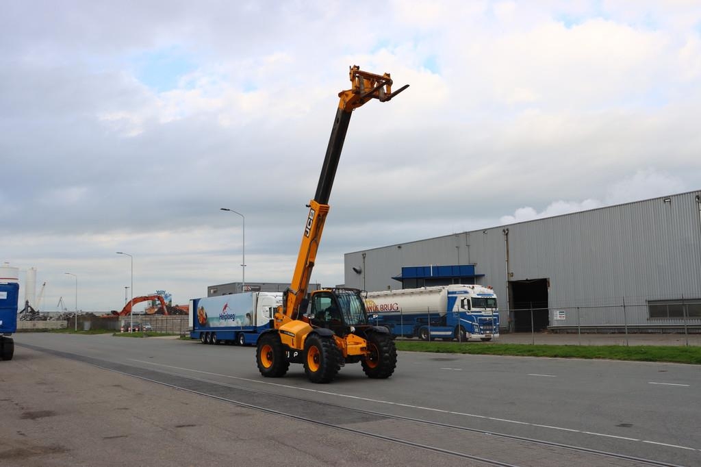 Chariot télescopique JCB 560-80 Agri Super — occasion 2021, 5 634 h