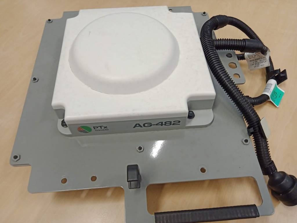 Trimble PTXAG-482 automaattiohjaus antenni