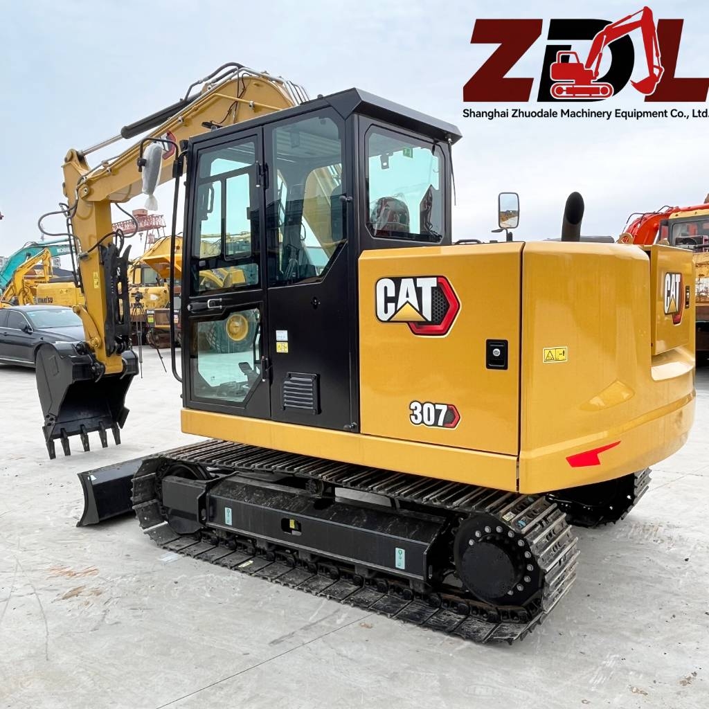 Pelle sur chenilles Caterpillar 307 — occasion 2024, 300 h