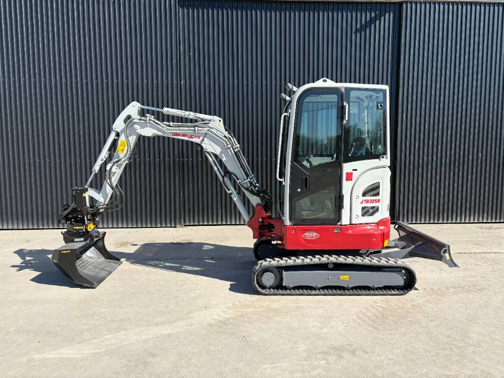 Takeuchi TB 325 R / EC204 / MIG 2 / S40