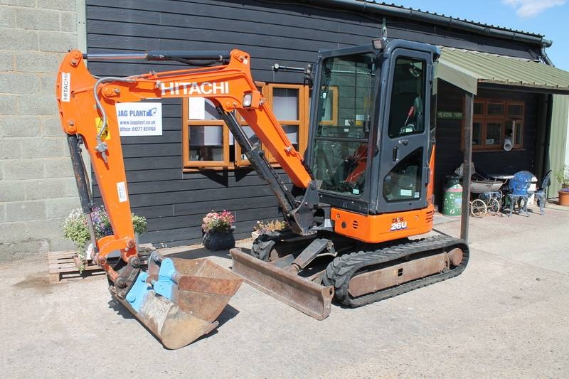 Mini-pelle Hitachi Zaxis 26 U — occasion 2017, 3 300 h