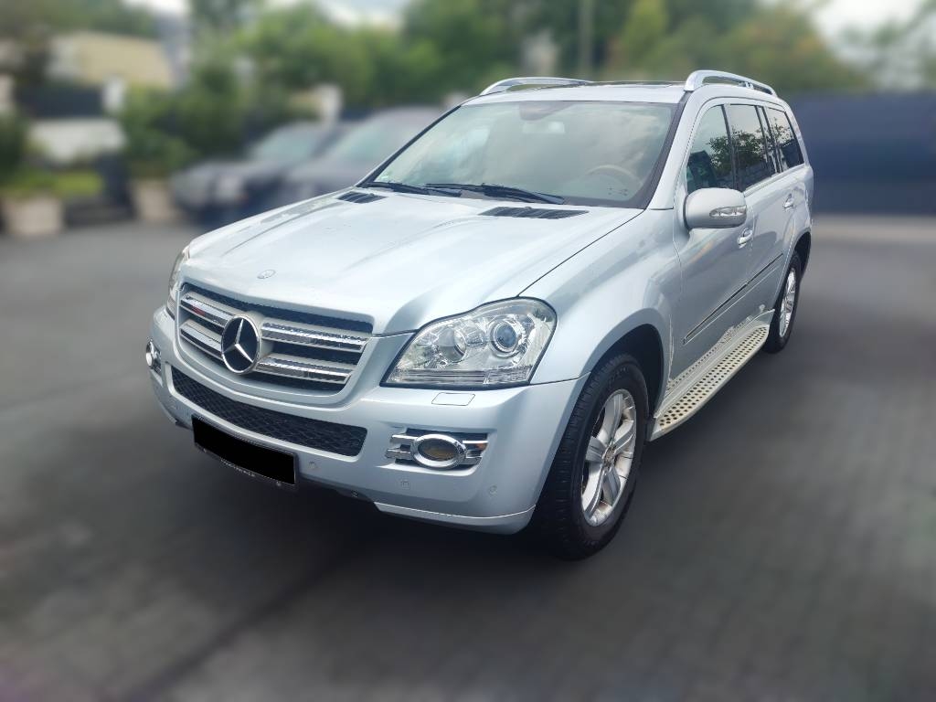 Chrysler GL 550 4 Matic