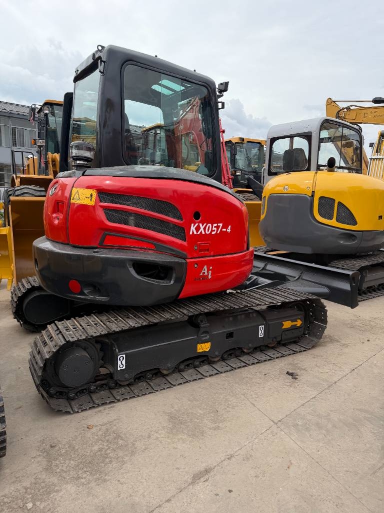 Mini-pelle Kubota KX 057-4 source factory — occasion 2024, 200 h