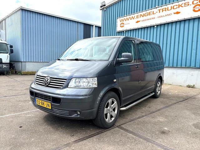 Volkswagen Transporter T5 DOUBLE CAB 5-CILINDER (6 GEARS MANU