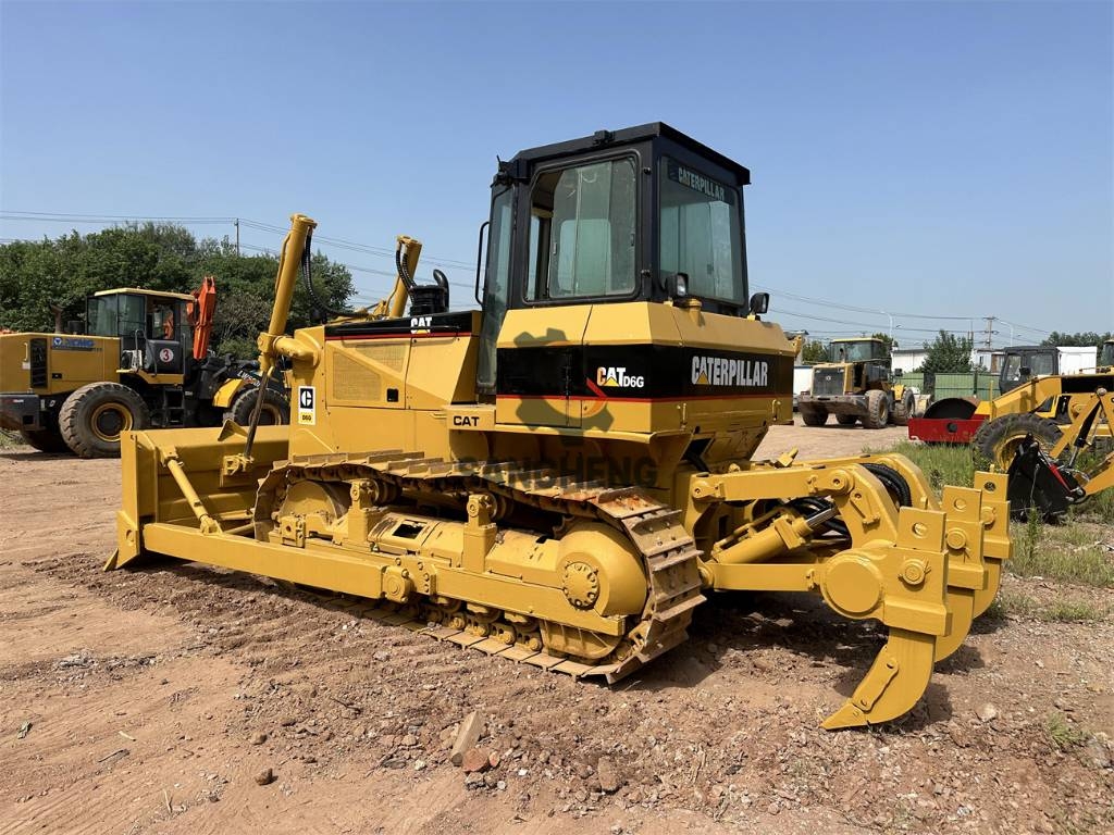 Bulldozer Caterpillar D6G — occasion 2017