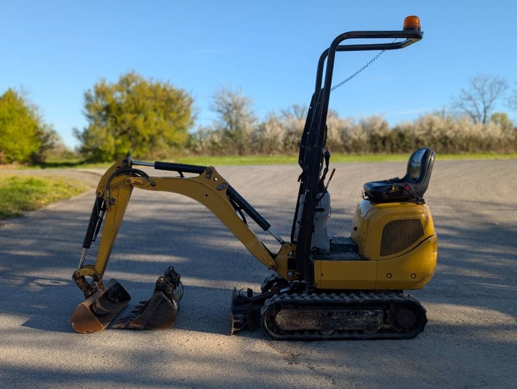 Mini-pelle Caterpillar 300.9 D — occasion 2018, 1 500 h