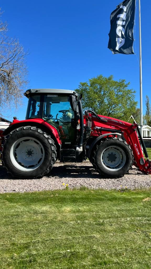 Massey Ferguson 5713 S D4