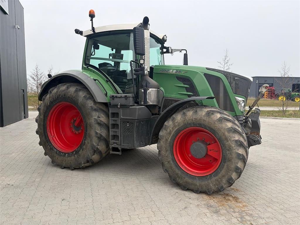 828 Vario