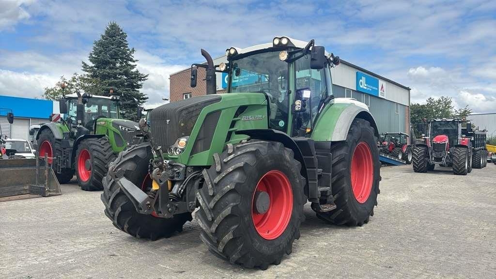 Tracteur agricole Fendt 828 0 — occasion 2011, 11 210 h