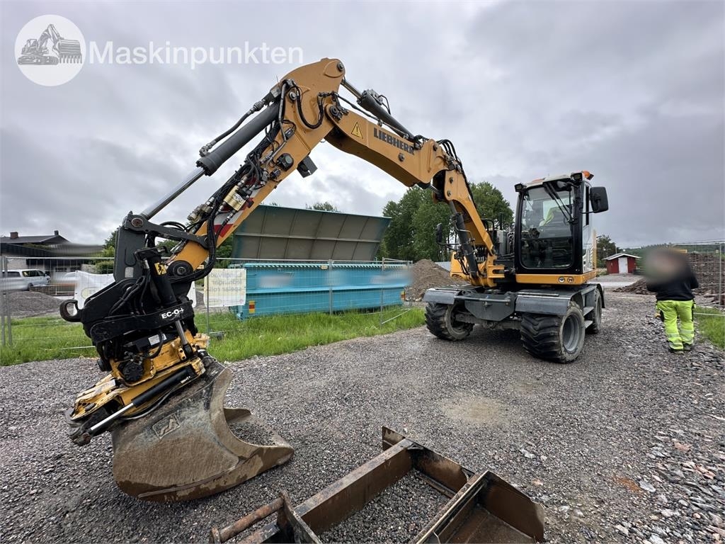 Liebherr A 912 Compact Litronic