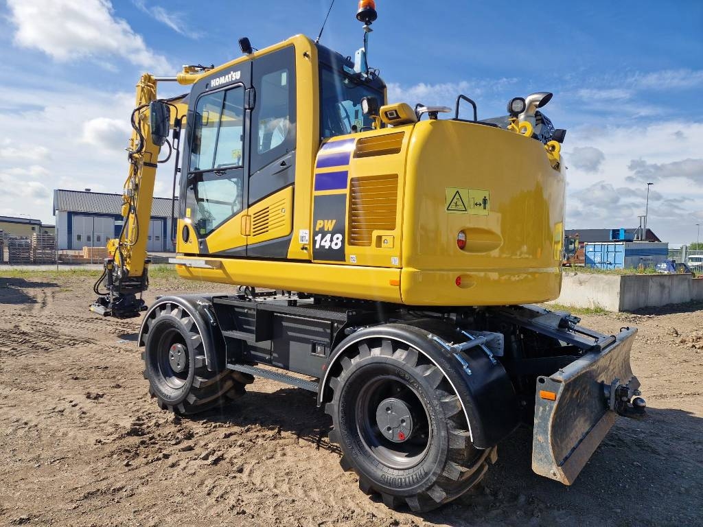 Komatsu PW148-11E0