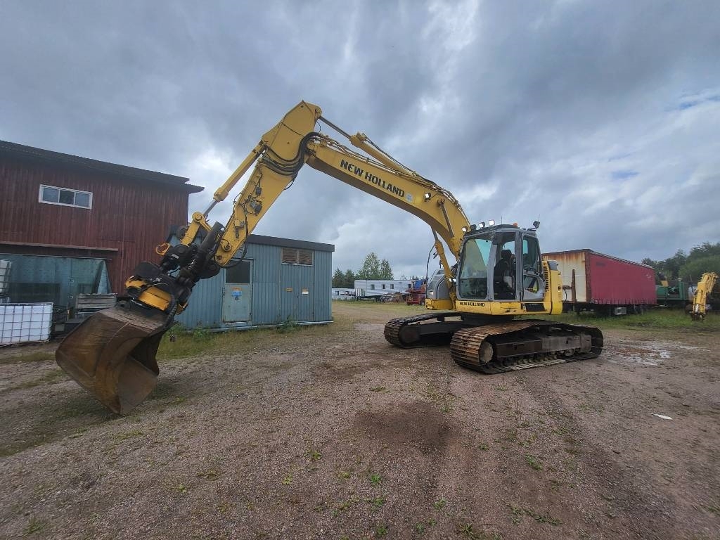 New Holland Kobelco E 235 B SR-2